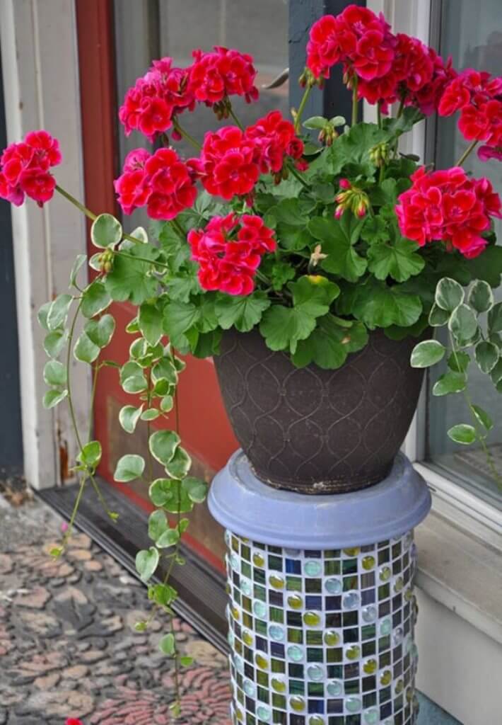 Mosaic Tile Cylinder Stand